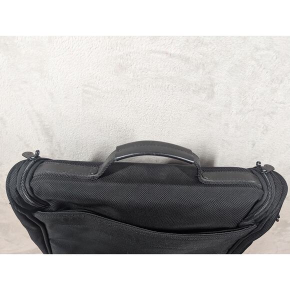 Briggs & Riley Medium Carry On Travel Toiletry Weekend Bag Black Nylon 02 1126 - Picture 10 of 12